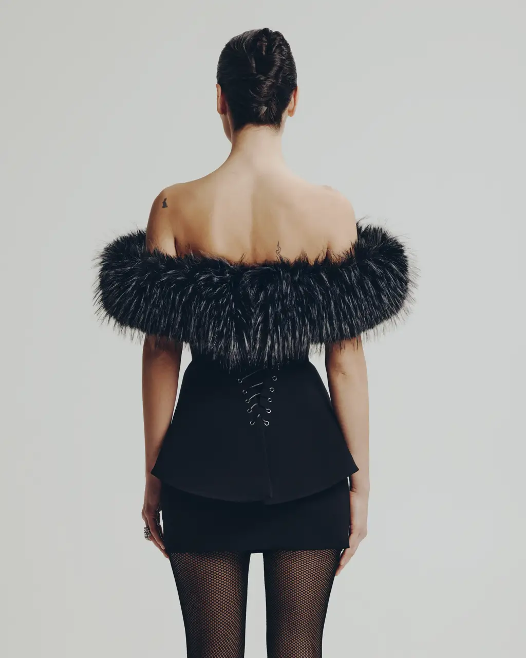 Корсет с мехом, Черный