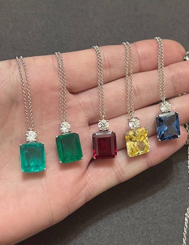 Колье в стиле Graff из серебра 925 с подвеской в огранке квадрат