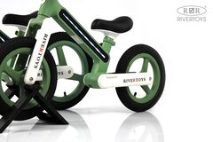 Беговел Rivertoys HB-003