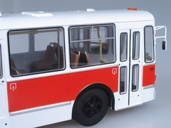 ZiU-10 ZiU-683 trolleybus red-white 1:43 Start Scale Models (SSM)