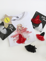 Interactive Ballerina's T-shirt with 2 interchangeable Velcro dresses.