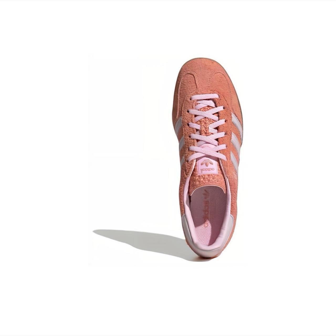 Adidas gazelle coral deals