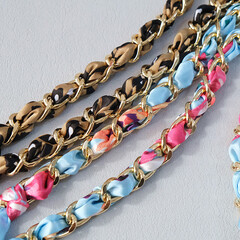 Ручка из цепочки с платком S-76