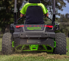 Райдер садовый ZTC152 82V (152 см) Zero Turn аккумуляторный c нулевым радиусом разворота, с АКБ 304 Ач / 24 кВтч