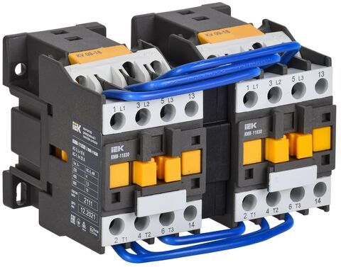 Контактор КМИ-11830 реверс 18А 400В/АС3 2NO IEK