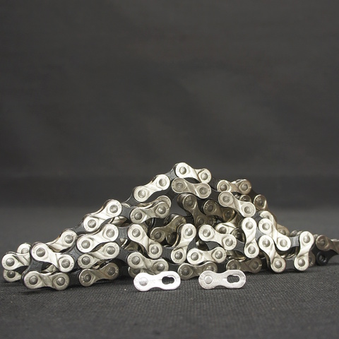 Цепь для велосипеда KMC E8 OEM 8ск. silver/black 136 звеньев