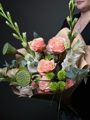 Сборный букет «Эклектика роскоши»