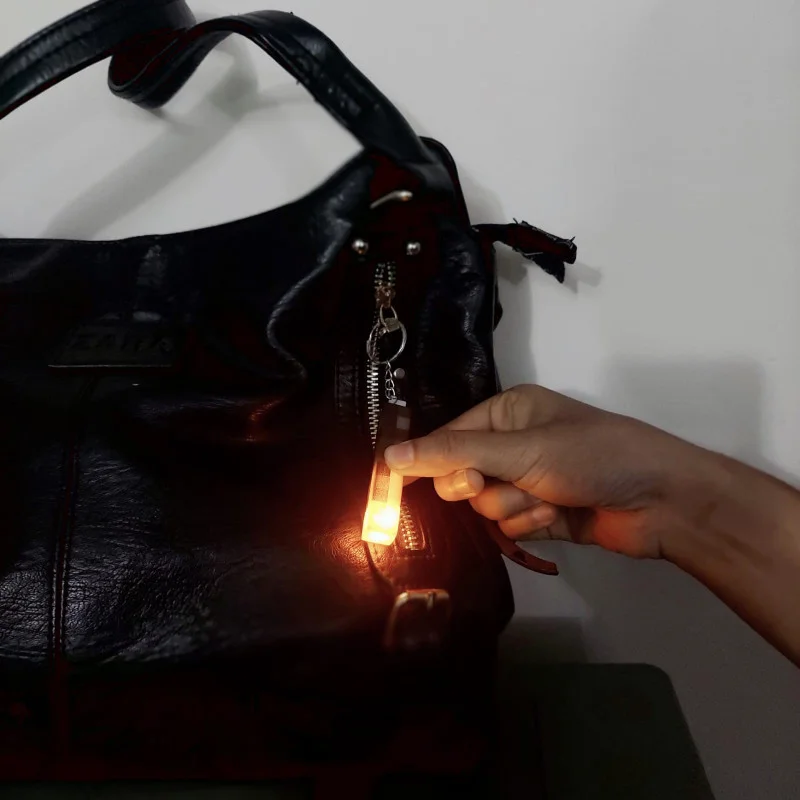 Брелок Майнкрафт Факел с подсветкой