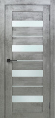 Межкомнатная дверь Велюкс 2 Ясень грей / Цвет Бетон светлый / Остекление "Сатинат белое" / Двери Верда