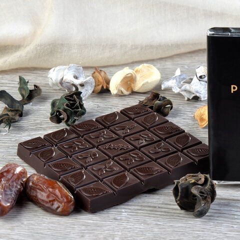 Шоколад горький, 72% какао, на финиковом пекмезе (классический)