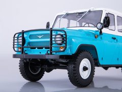 UAZ-31514 blue-white 1:18 Start Scale Models (SSM)