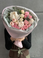 Букет цветов Воздушные пионы