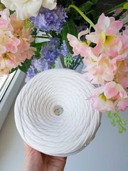 Экрю трикотажная пряжа