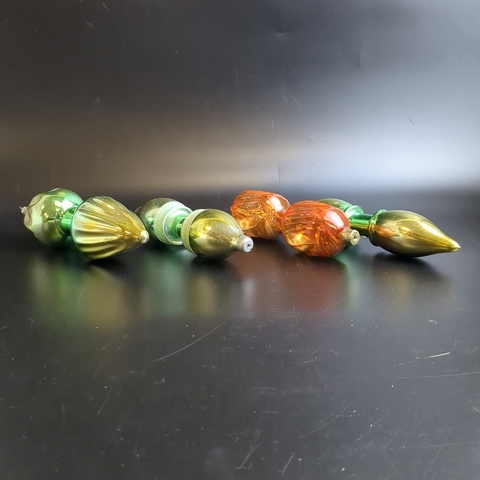 Ёлочные игрушки набор из 4 разных сосулек, стекло, подвесные, 15.5-16 см, винтаж времён СССР 1960-1980 гг.Советские ёлочные игрушки и украшения. Состояние и комплектация на фото.