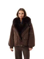Короткий шоколадный пуховик с воротником из лисы
