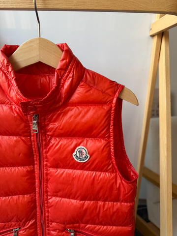 Пуховый жилет Moncler, 116