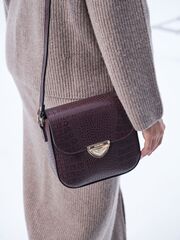 Сумка кожаная через плечо бордо крок
