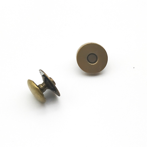 Кнопка магнитная,  d  верха- 12 мм., под антик