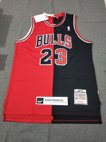 Красная баскетбольная майка 'Chicago Bulls - Jordan 23' купить в онлайн  магазине Basketroom.ru