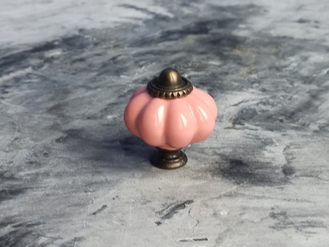 Ручка мебельная керамическая розовая