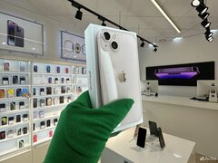 iPhone 13, 128 ГБ б/у