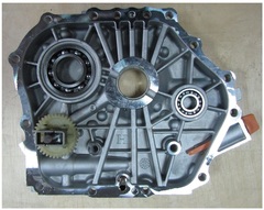 Крышка блока цилиндра задняя (в сборе с подшипниками и насосом масла) SDG6500EH/Crankcase cover (86-1701904,78-1701902)