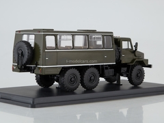 Ural-4322 NZAS-4211 shift work bus khaki 1:43 Start Scale Models (SSM)