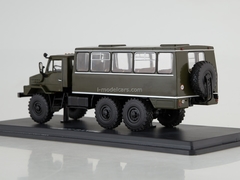 Ural-4322 NZAS-4211 shift work bus khaki 1:43 Start Scale Models (SSM)