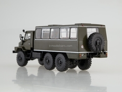 Ural-4322 NZAS-4211 shift work bus khaki 1:43 Start Scale Models (SSM)