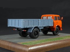 MAZ-5335 1:43 Legendary trucks USSR #20