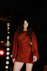 Платье с драпировкой и декором