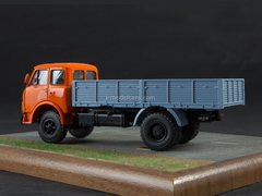 MAZ-5335 1:43 Legendary trucks USSR #20