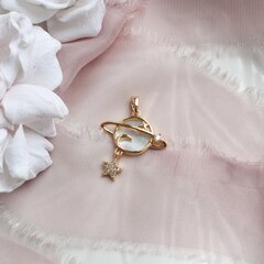 Подвеска Планета с перламутром и фианитами 22*22 мм, позолота, П351