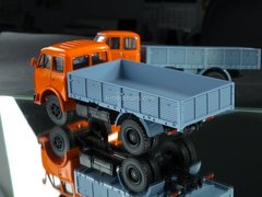 MAZ-5335 1:43 Legendary trucks USSR #20