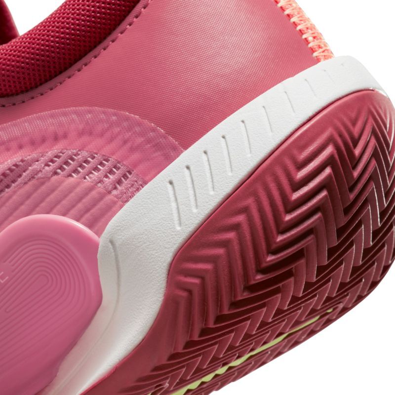 Nike zoom 2000 k new arrivals