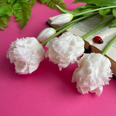 Тюльпаны силиконовые как настоящие, Волнистый край, качество ПРЕМИУМ, Белые, высота 40 см, букет 5 штук.