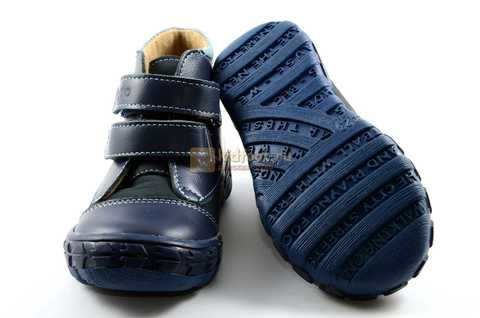 Ботинки Тотто из натуральной кожи демисезонные на байке для мальчиков, цвет темно-синий. Изображение 8 из 11.