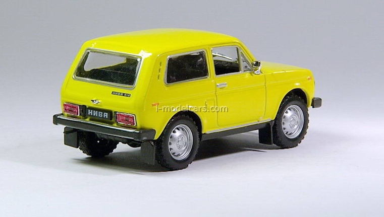 VAZ Lada 2121 Niva Modellbil 1:43 Sovjet USSR | Köp på (717119162