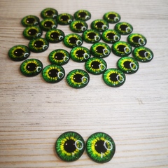 Ярко-зеленые