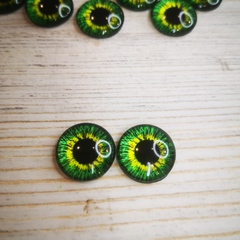 Глазки стеклянные круглые клеевые Ярко-зеленые 16мм (2шт)