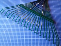 GRINDA GR-45X, 22 плоских зубца, размеры 450 х 30 х 500 мм, стальная рабочая часть, без черенка, усиленные веерные грабли (421871)