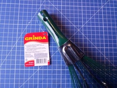 GRINDA GR-45X, 22 плоских зубца, размеры 450 х 30 х 500 мм, стальная рабочая часть, без черенка, усиленные веерные грабли (421871)