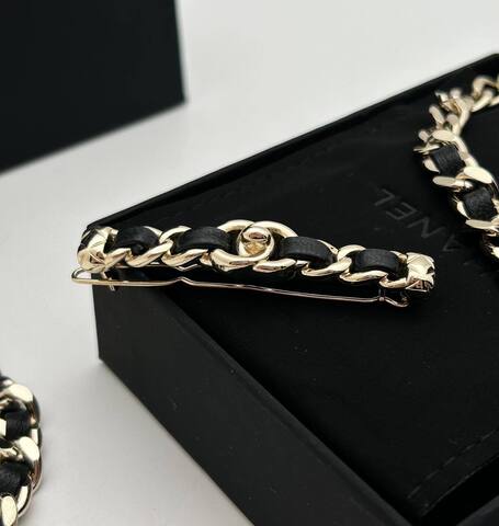 Заколка Chanel