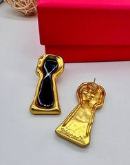 sergi-key-lock-style-schiaparell-s-chernoj-ehmalyu