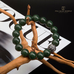 Браслет "Летучая мышь". Зелёный нефрит. Бусины 12мм.