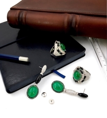 98551- Серьги из серебра с цирконами и зеленым кварцем в стиле  De Grisogono