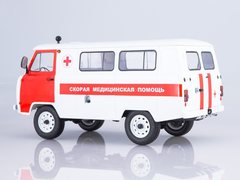 UAZ-3962 Ambulance 1:18 Start Scale Models (SSM)