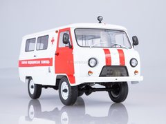 UAZ-3962 Ambulance 1:18 Start Scale Models (SSM)