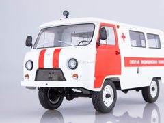UAZ-3962 Ambulance 1:18 Start Scale Models (SSM)