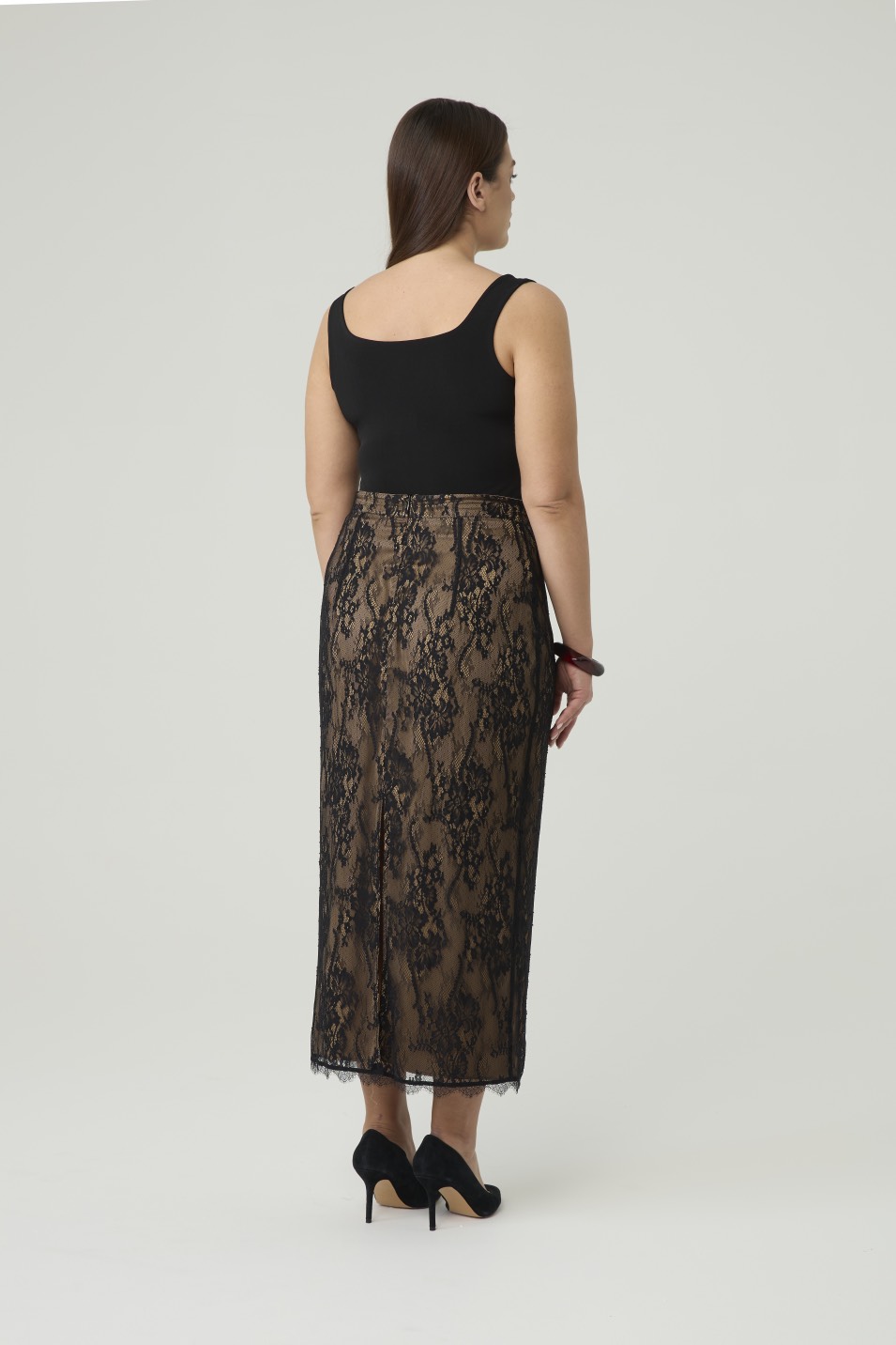 Юбка-карандаш из гипюра, черный